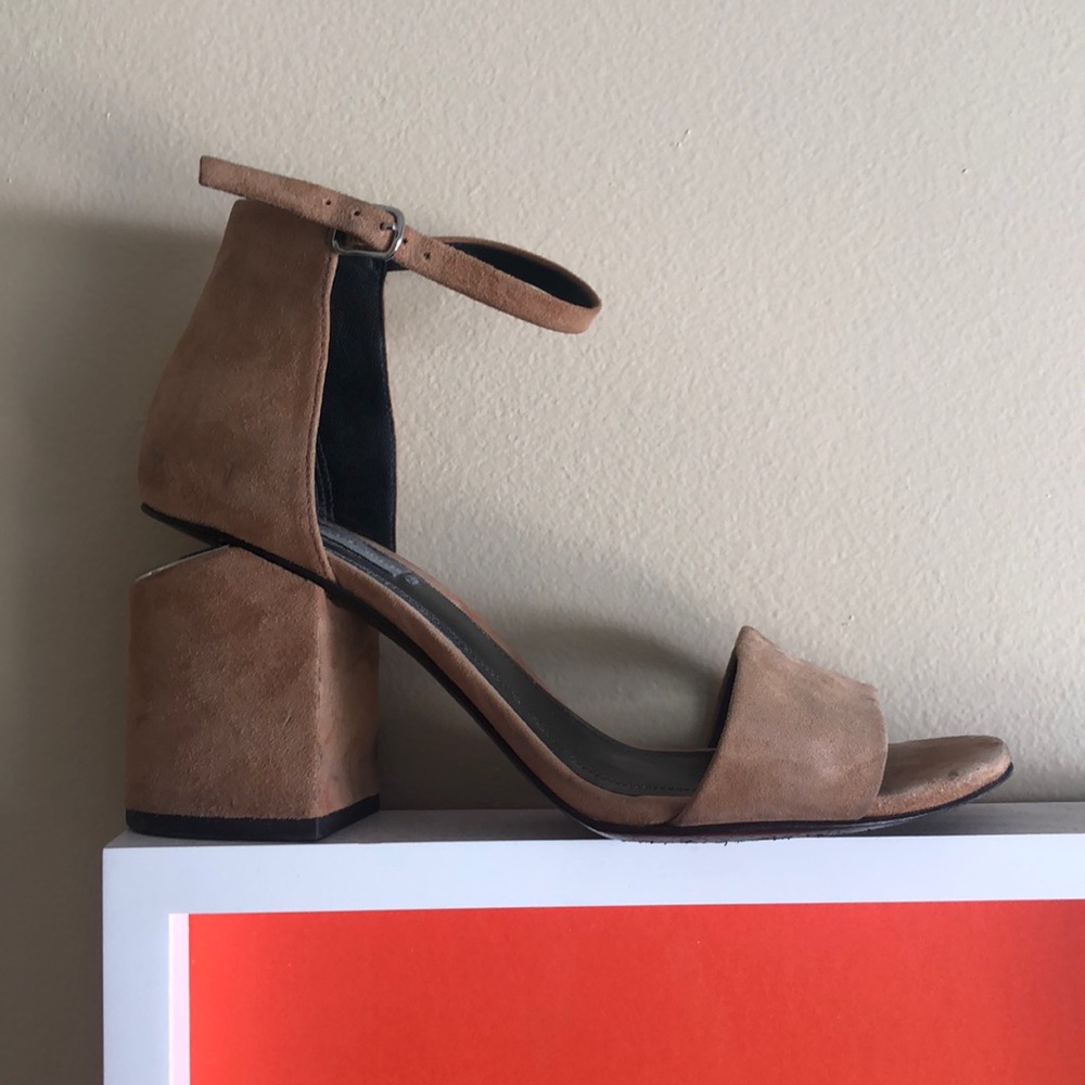 Abby heeled sandal